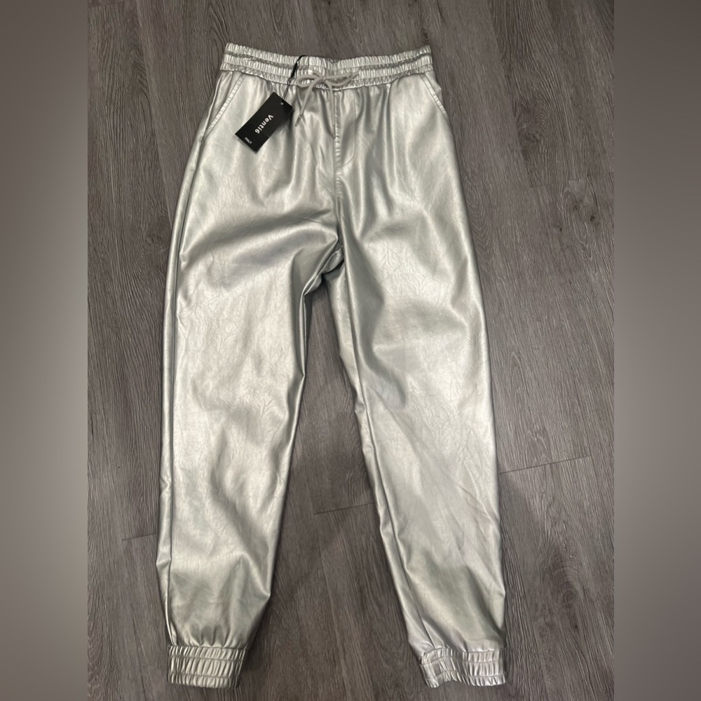 NWT Venti6 Elastic Drawstring Waist Metallic Faux Leather Jogger w/ Pock…